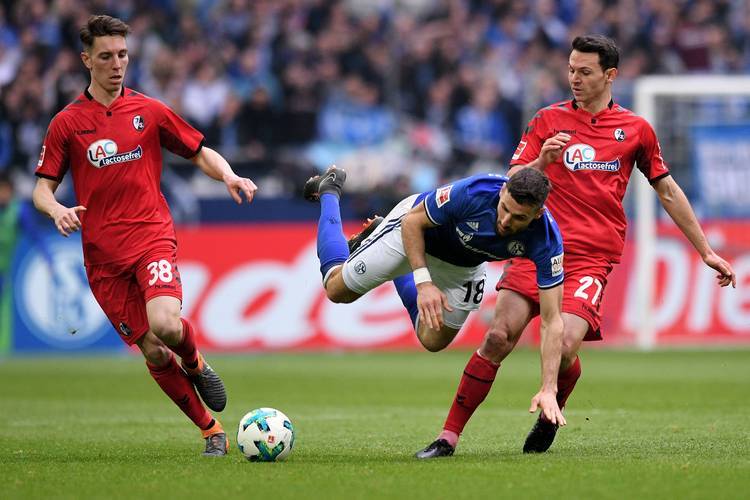 德甲焦点战：弗赖堡VS奥格斯堡，谁能抢占先机？